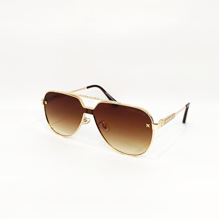 Louis Vuitton Stylish aviator design with a modern twist SWISS_B62026