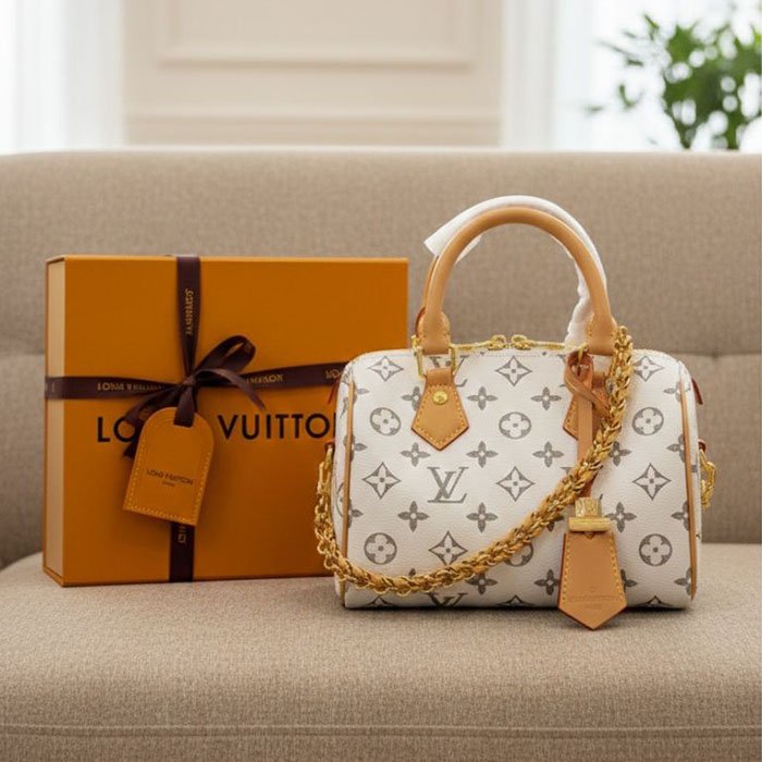 LouisVuitton Speedy Bandouliere 20 high Quality Genuine leather Bag