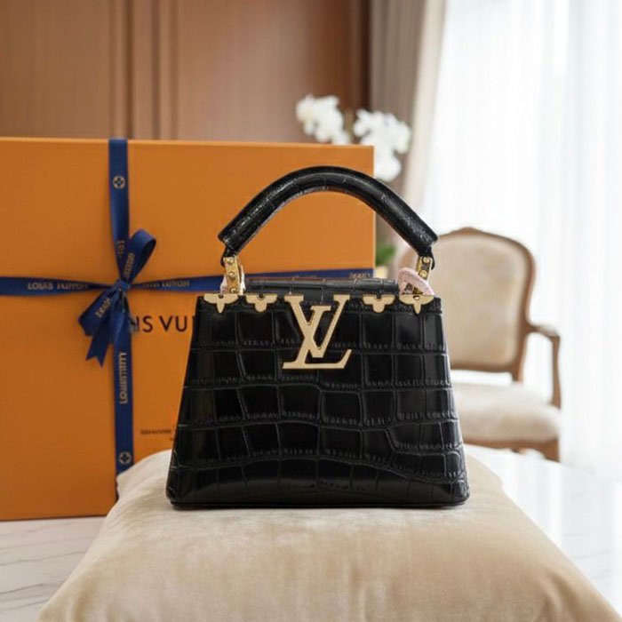 Louis Vuitton Crocodilian Small Capucine genuine leather Bag